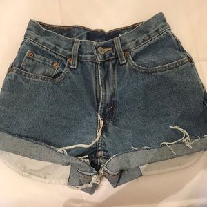 Levi high wasted shorts